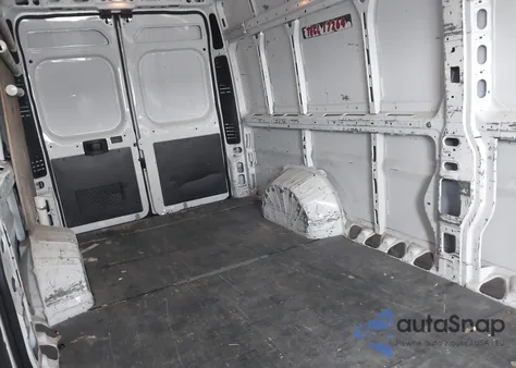 2014 Ram Promaster 3500 High Roof z USA, uszkodzony, nr VIN 3C6URVJD1EE125990